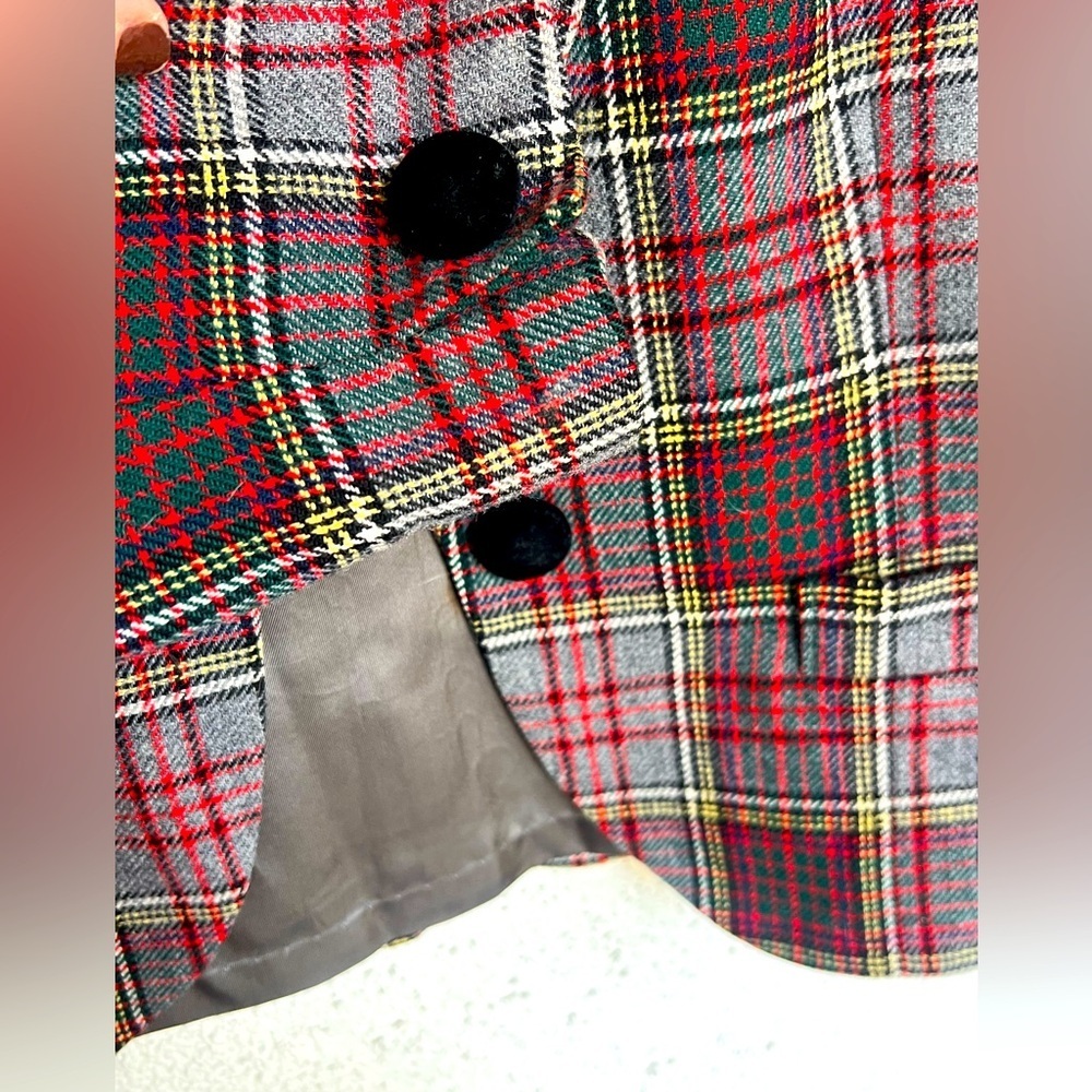 EUC Vintage Pendleton Blazer Womens Plaid Red/Blue/Yellow/Gray/BL velvet collar - Picture 4 of 7